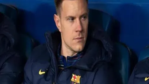 “利物浦半决赛晋级：努涅斯建功，埃利奥特锁定胜利”